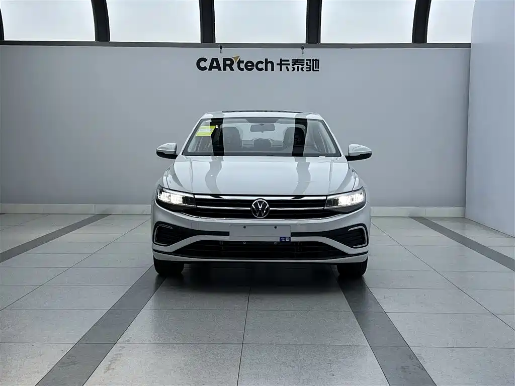 Bora 2025 Facelift 200TSI DSG Yuexing Navigation Edition