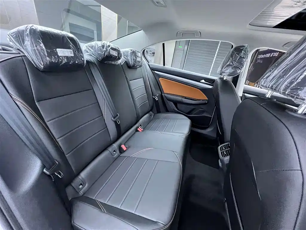 Bora 2025 Facelift 200TSI DSG Yuexing Navigation Edition