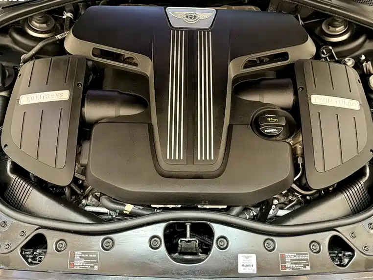 Bentley Flying Spur 2017 4.0T V8 Standard Edition