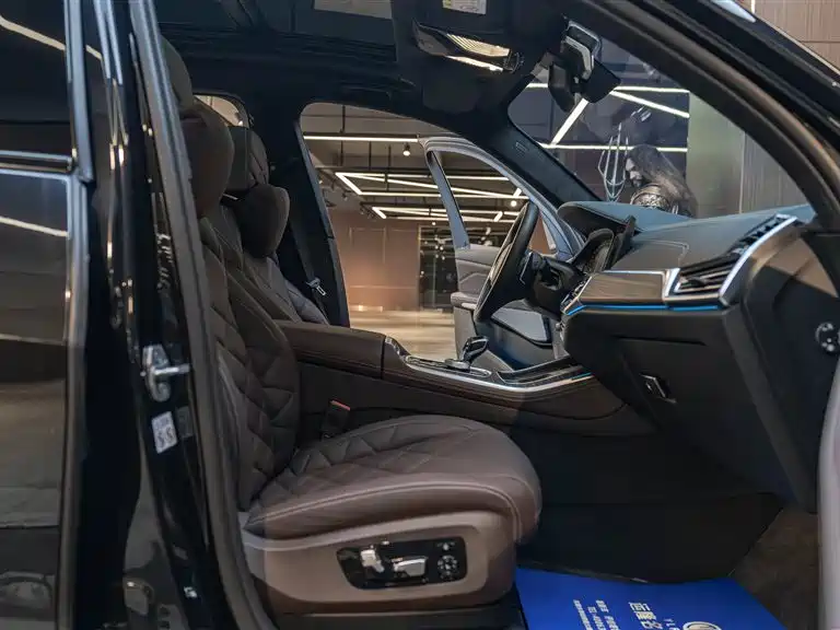 BMW X5 2022 xDrive 40Li M Sport Package