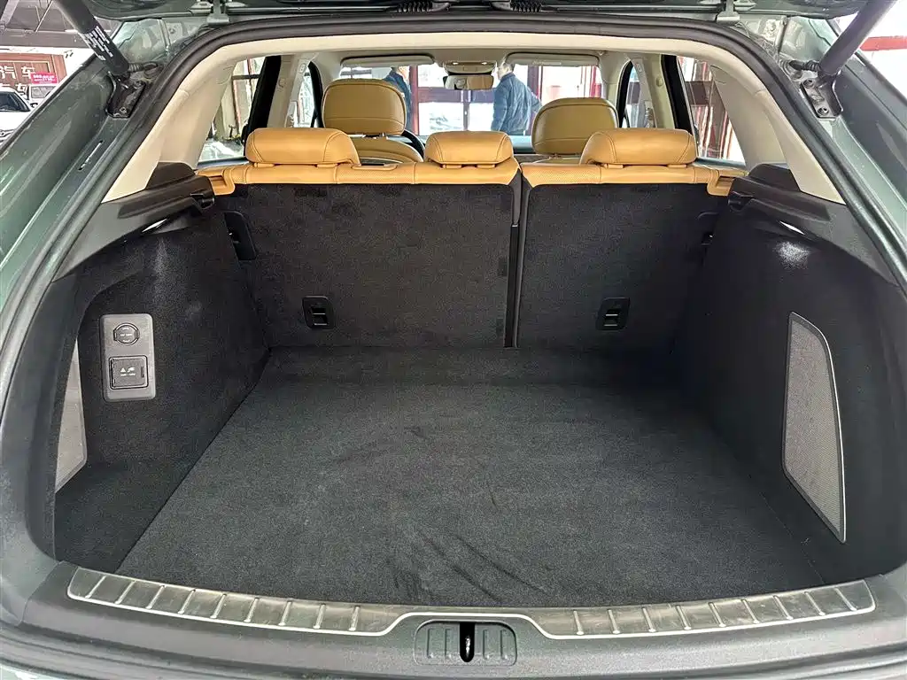 AITO M5 2022 EREV AWD Flagship Edition