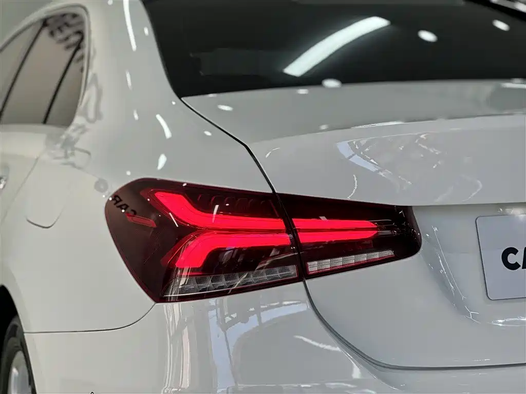 Mercedes-Benz A-Class 2019 A 200 L Sport Sedan