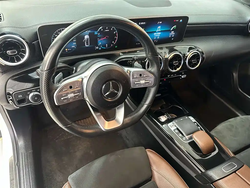 Mercedes-Benz A-Class 2019 A 200 L Sport Sedan