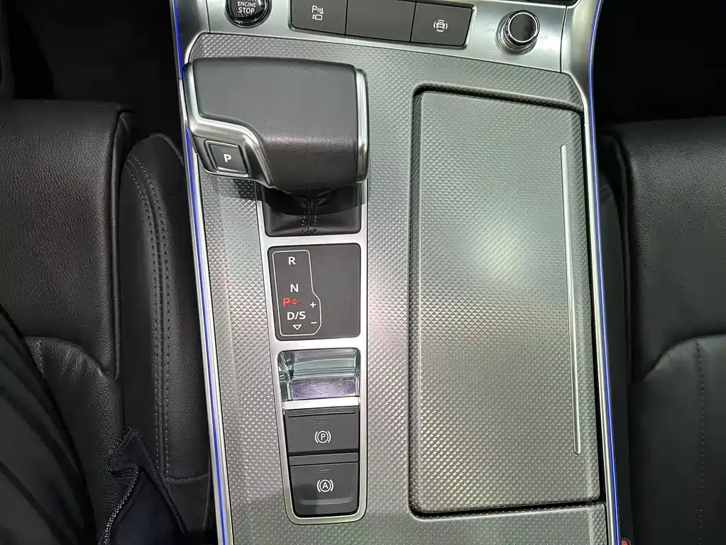 Audi A6L 2022 45 TFSI Select Dynamic Edition