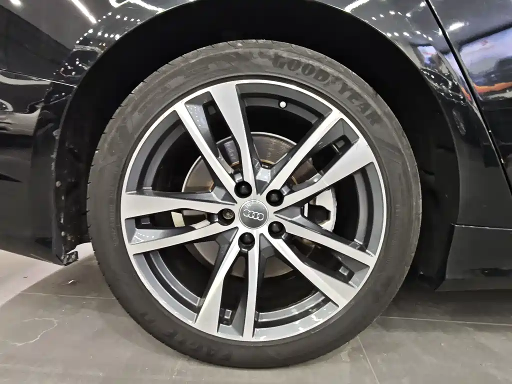 Audi A6L 2020 40 TFSI Luxury Dynamic Edition