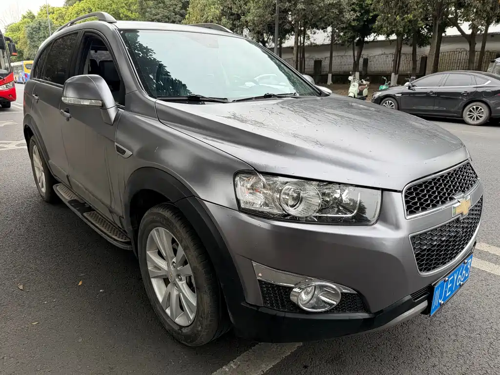 Chevrolet Captiva 2014 2.4L AWD Flagship Edition 7-Seater