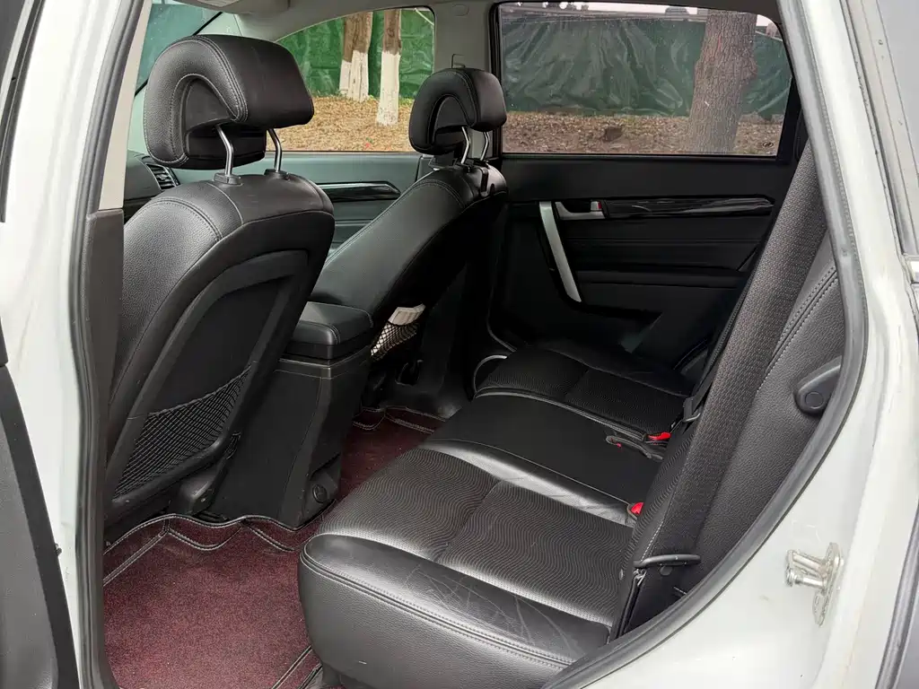 Chevrolet Captiva 2014 2.4L AWD Flagship Edition 7-Seater