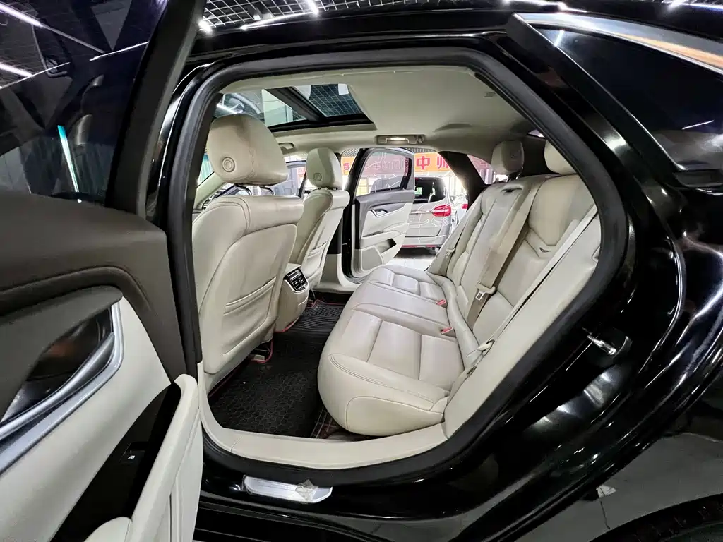 Cadillac XTS 2017 28T Technical