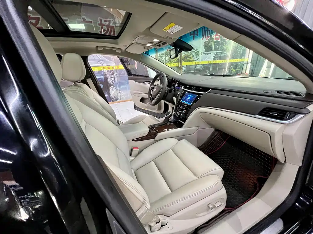 Cadillac XTS 2017 28T Technical