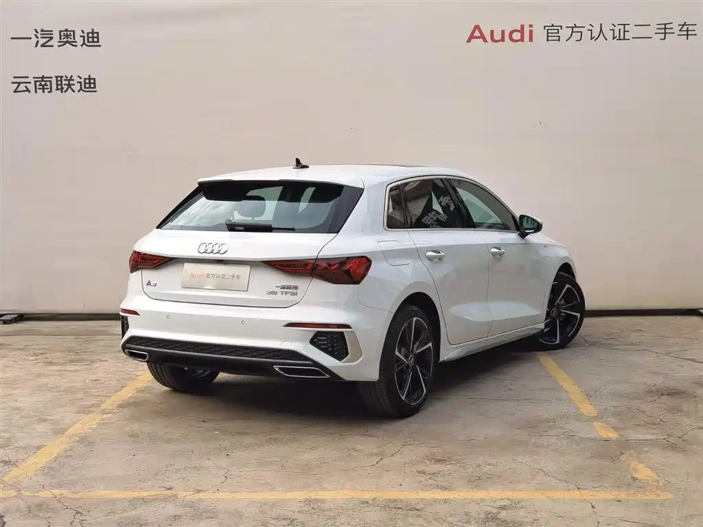 Audi A3 2023 Sportback 35 TFSI Fashion Sport