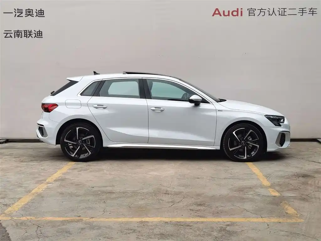 Audi A3 2023 Sportback 35 TFSI Fashion Sport