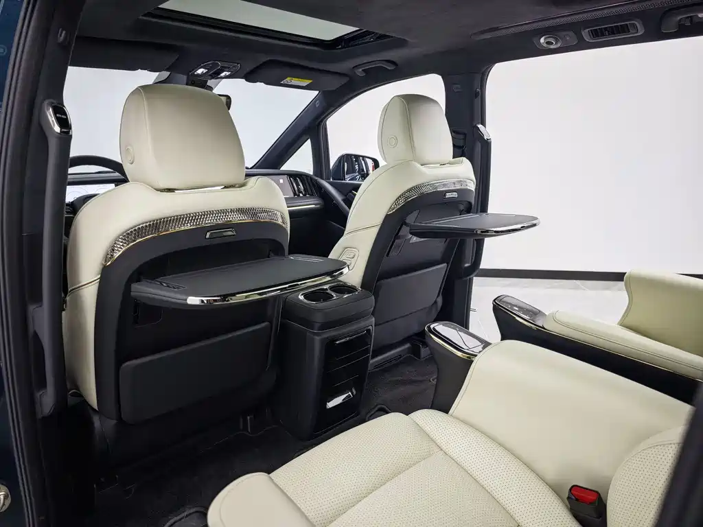 GAC Trumpchi M8 2023 Grandmaster Series Dual Engine Flagship Edition