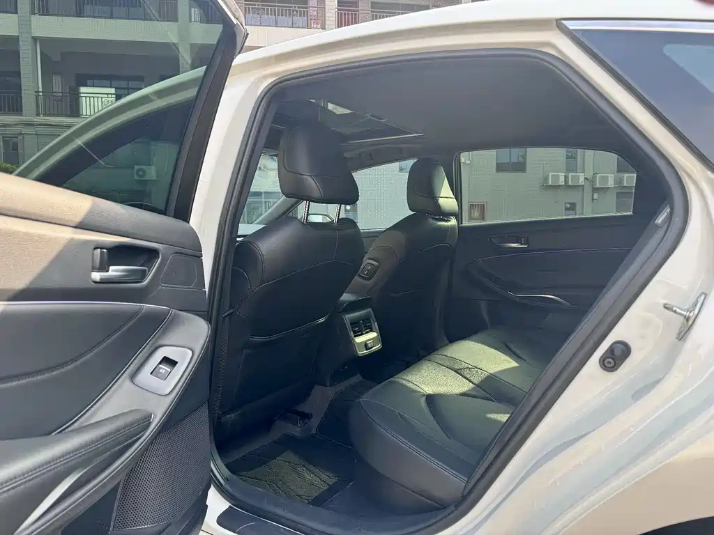 Avalon 2023 Hybrid 2.5L Luxury Edition