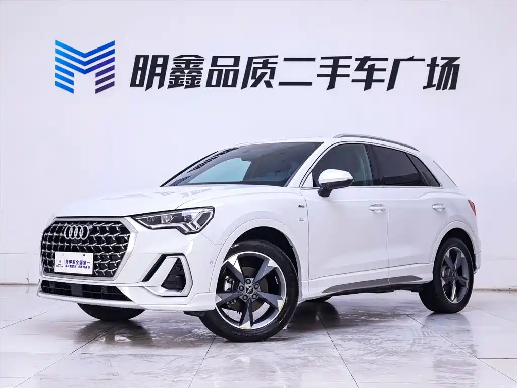 Audi Q3 35 TFSI S line