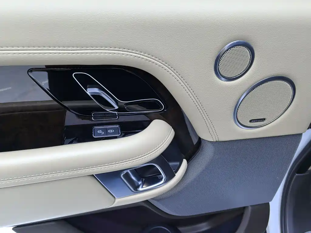 Range Rover 2020 3.0 L6 Heritage Edition