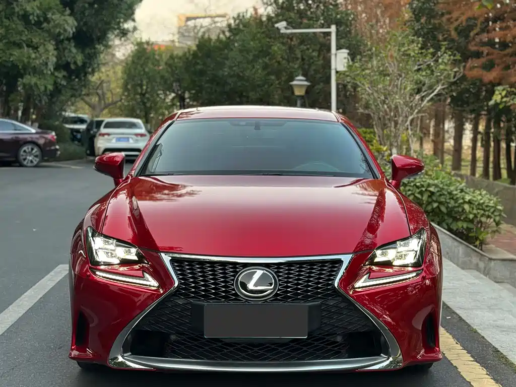 Lexus RC 300 F SPORT 2018