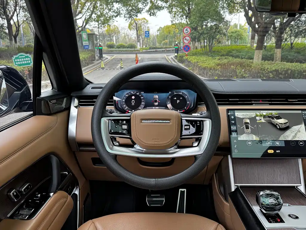Range Rover 2024 3.0 L6 400PS Autobiography Long Wheelbase 7-Seater
