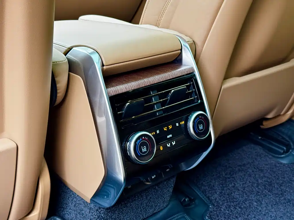 Range Rover 2024 3.0 L6 400PS Autobiography Long Wheelbase 7-Seater
