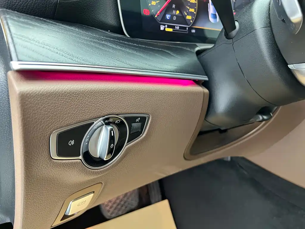 Mercedes-Benz E-Class 2019 E 260 L Sport