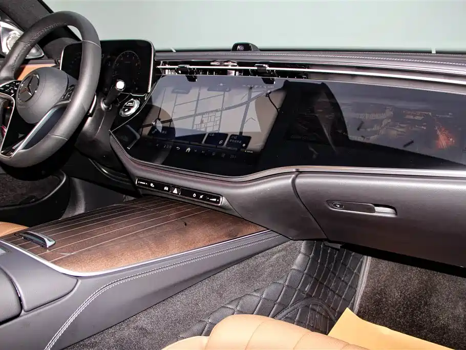 Mercedes-Benz E-Class 2025 E 300 L Luxury