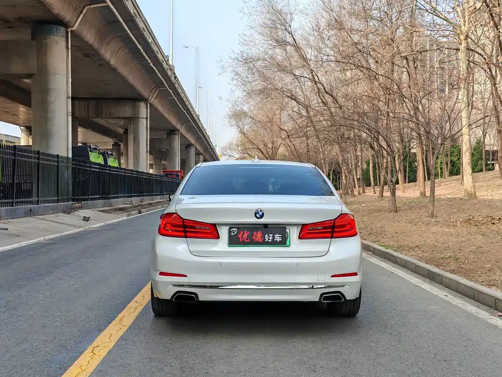 BMW 5 Series PHEV 2020 530Le Pioneer Edition