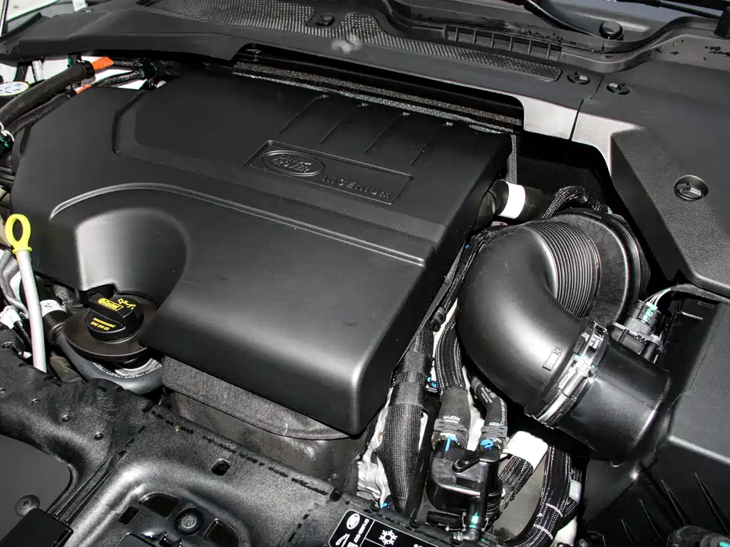 Range Rover Evoque L 2024 SE
