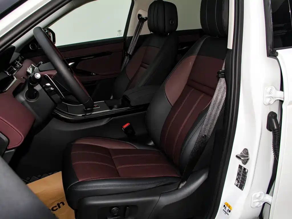 Range Rover Evoque L 2024 SE
