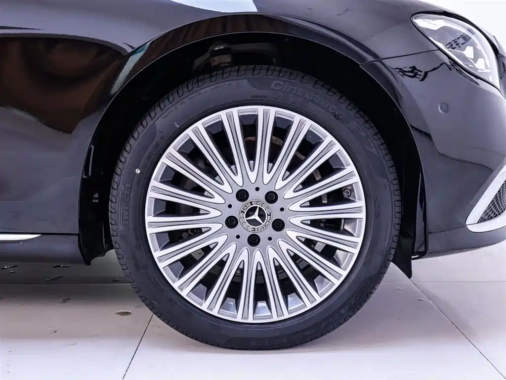 Mercedes-Benz E-Class 2022 E 300 L Luxury