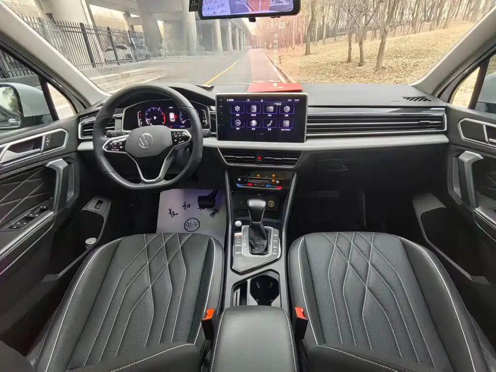Tiguan L 2022 330TSI FWD Smart Edition