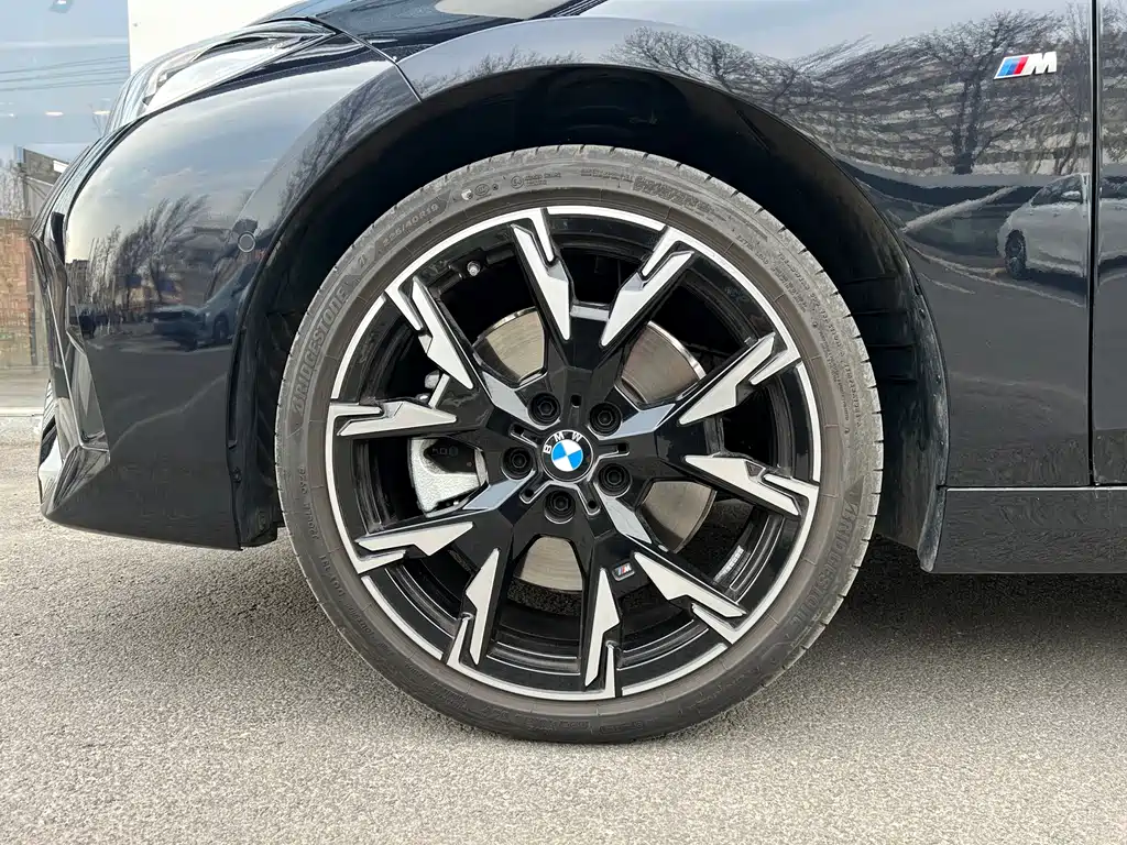 BMW 2 Series 2025 225L M Sport Night Edition