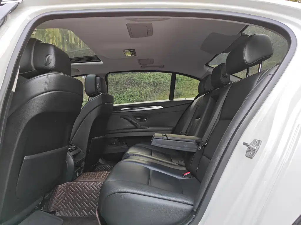 BMW 5 Series 2013 530Li Luxury Edition