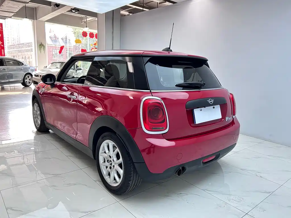 MINI 2021 1.5T ONE