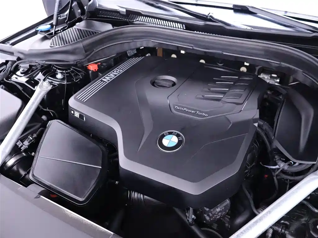 BMW 6 Series Gran Turismo 630i Luxury Line 2021