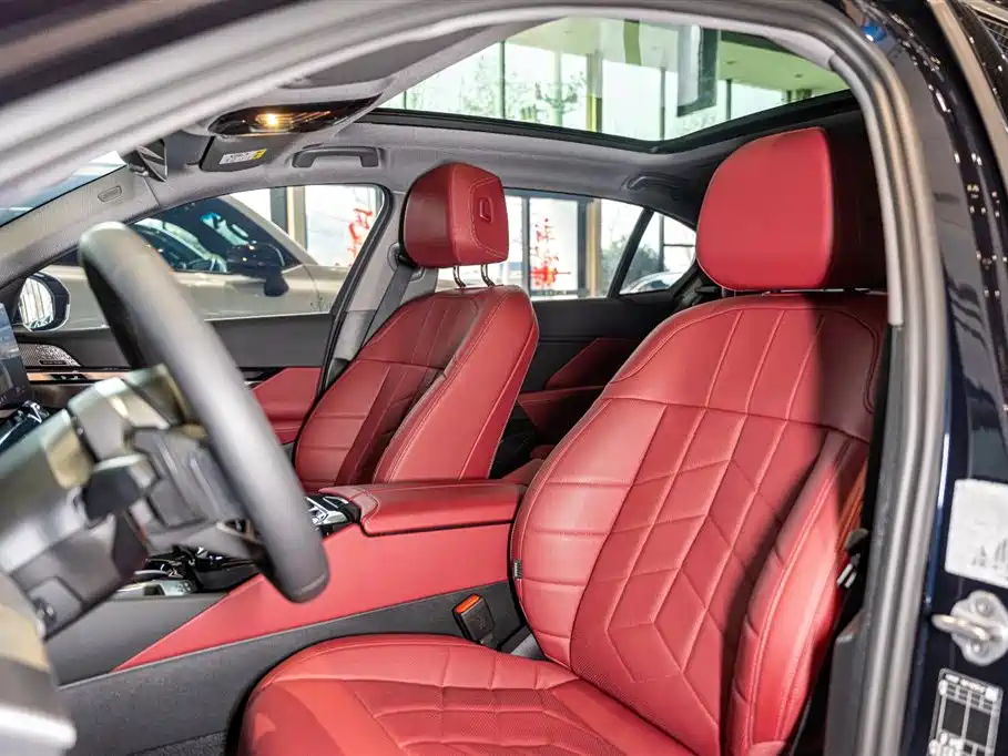 BMW 5 Series 530Li M Sport 2025