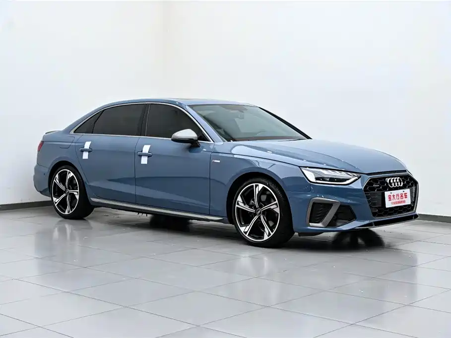 Audi A4L 2022 40 TFSI quattro RS Sport Edition
