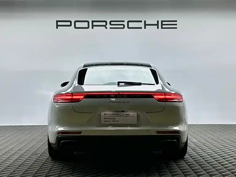 Porsche Panamera 4 Executive LWB 3.0T (2017)