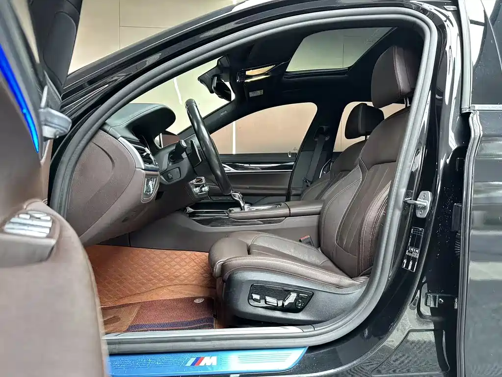 BMW 7 Series 2018 730Li Leading Edition M Sport Package
