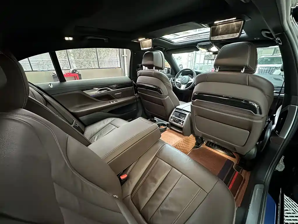 BMW 7 Series 2018 730Li Leading Edition M Sport Package