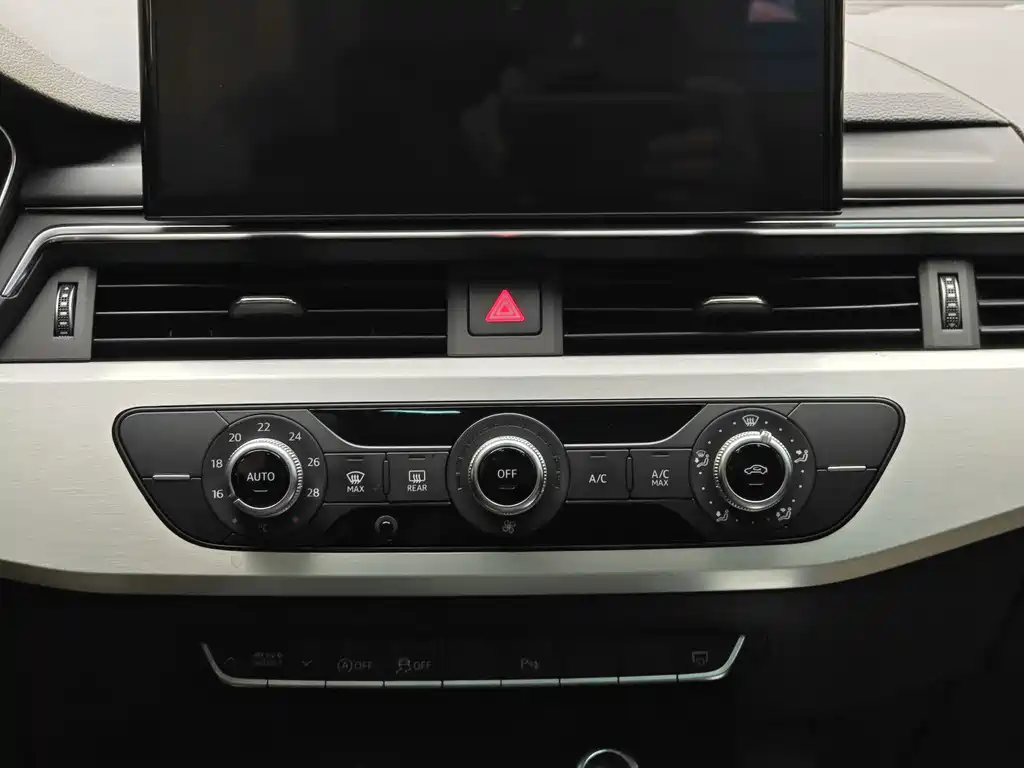 Audi A4L 2023 40 TFSI Fashion Dynamic