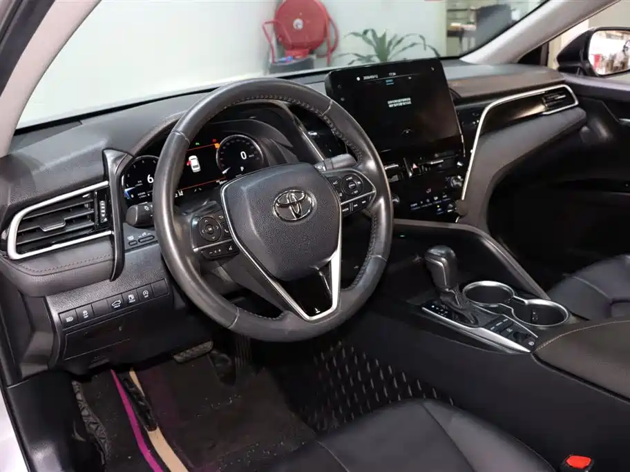 Camry 2021 2.5G Luxury Edition
