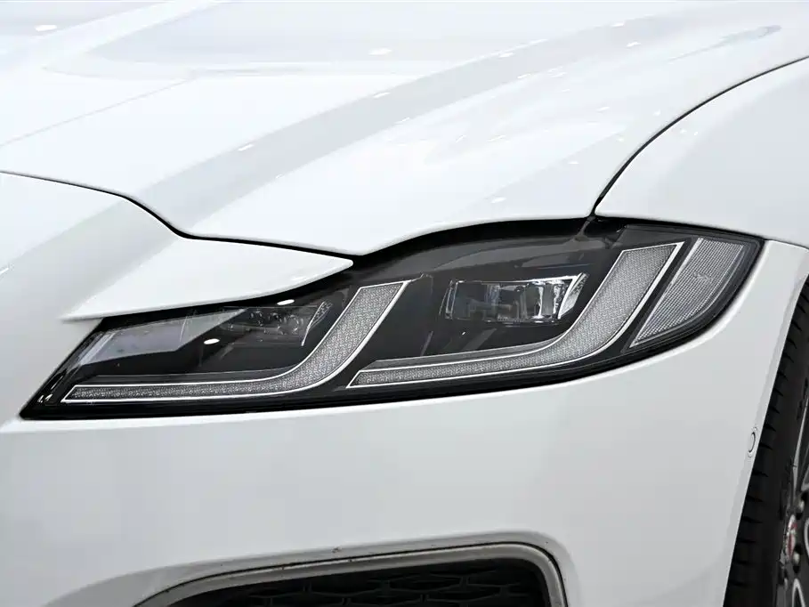 Jaguar XFL 2023 XFL 2.0T P200 RWD Elite Luxury Edition