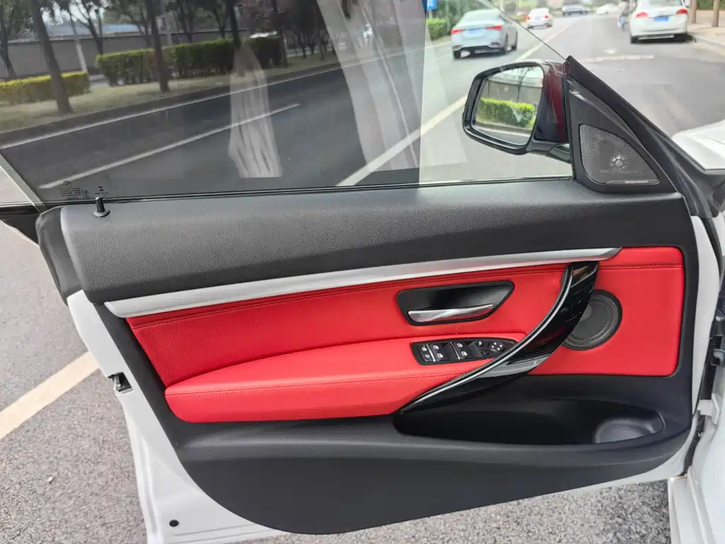 BMW 3 Series GT 2020 320i M Sport Night Edition