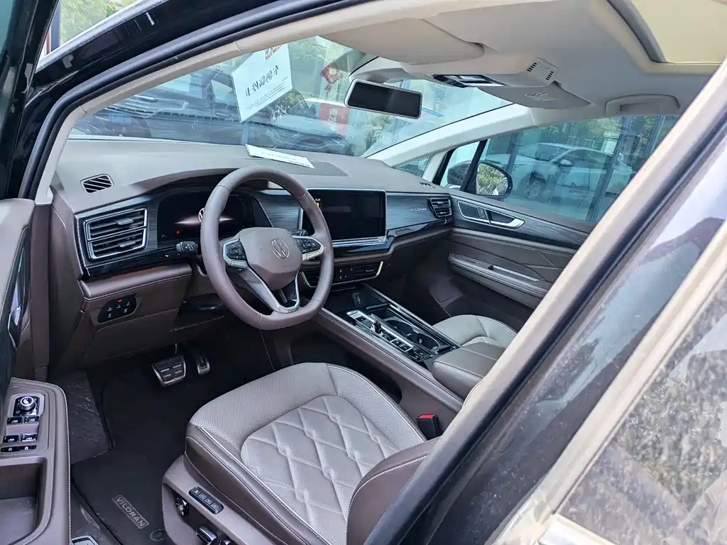 Viloran 2024 380TSI Prestige Edition