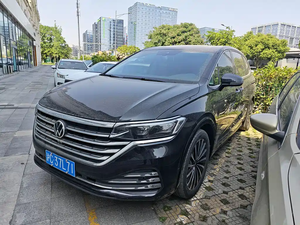 Viloran 2024 380TSI Prestige Edition