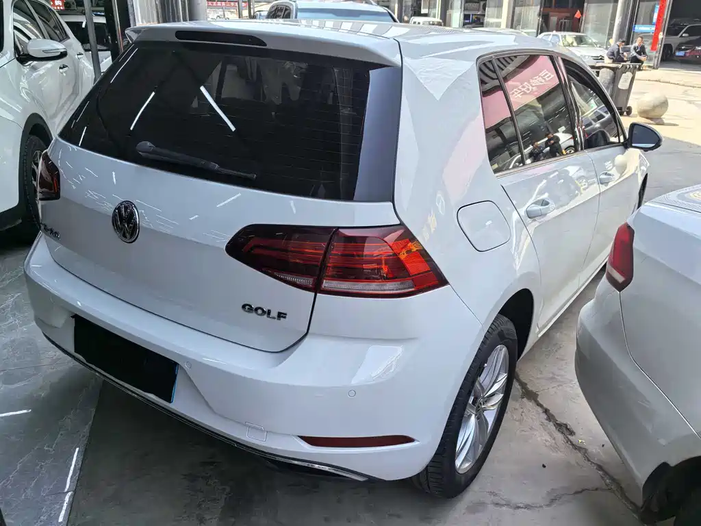 Volkswagen Golf 2018 1.6L Automatic Comfort