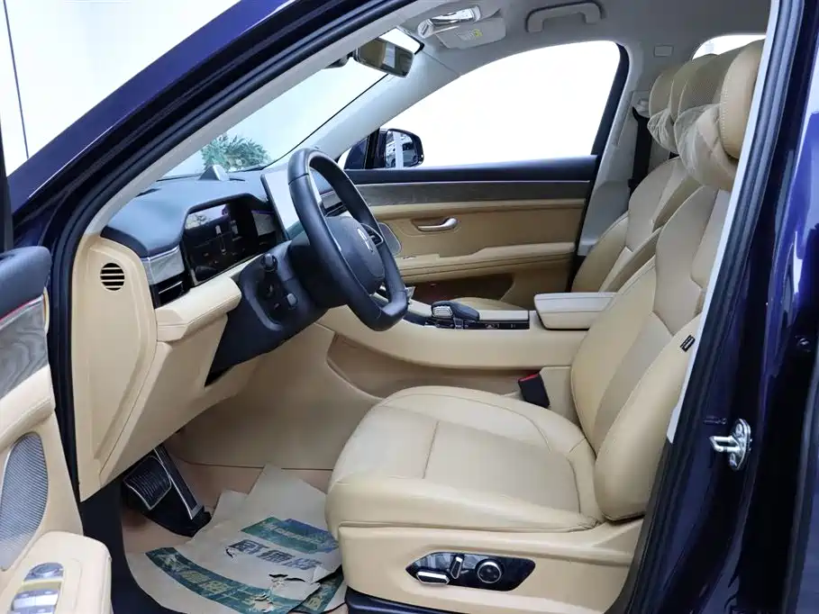 AITO M5 2022 EREV AWD Ultimate Edition