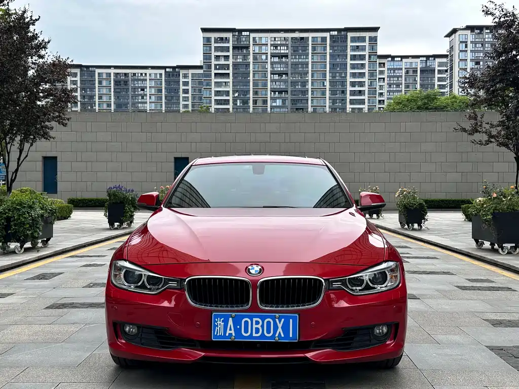 BMW 3 Series 2014 320i Fashion Edition