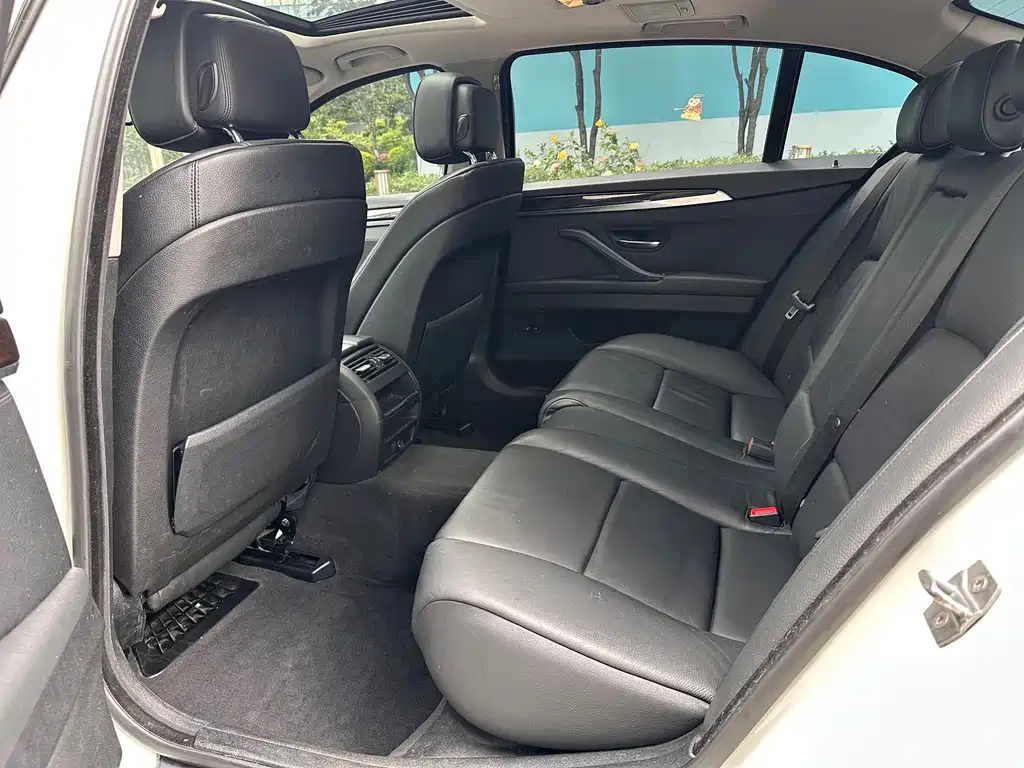BMW 5 Series 2013 525Li Leading Edition