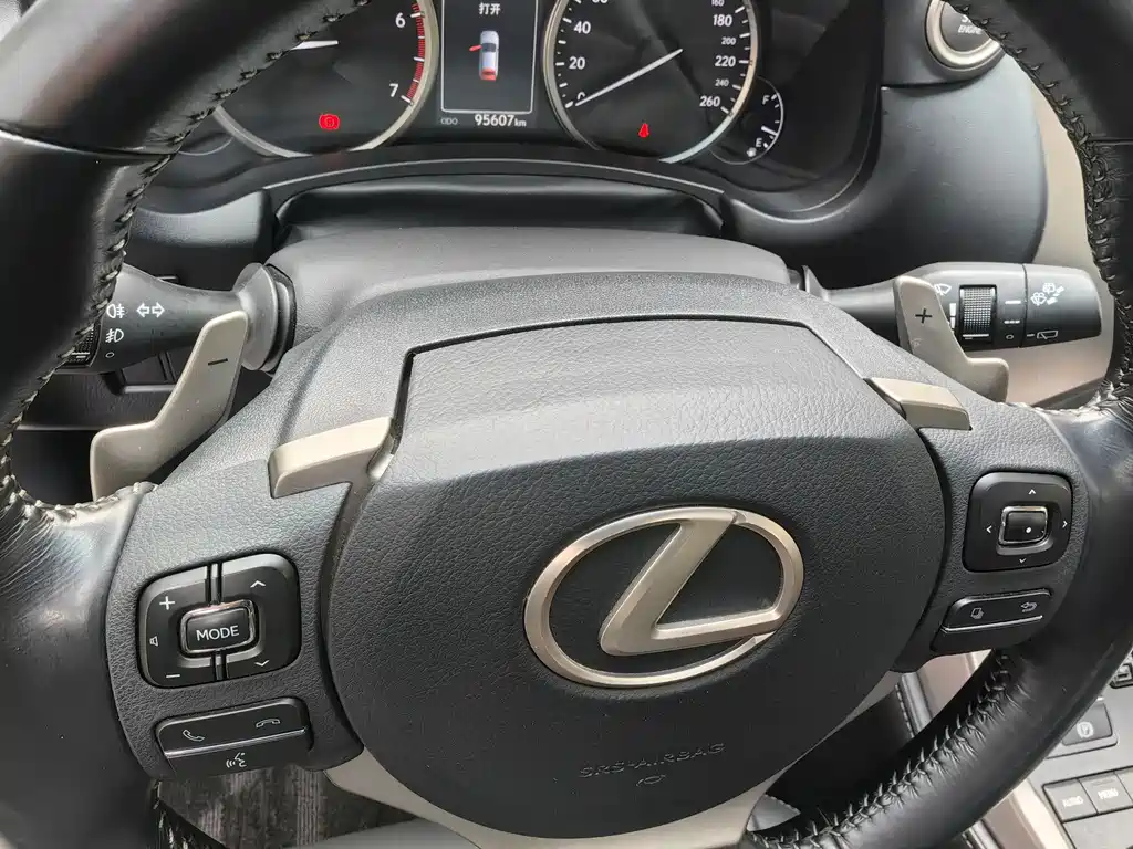 Lexus NX 2015 200t AWD F Sport