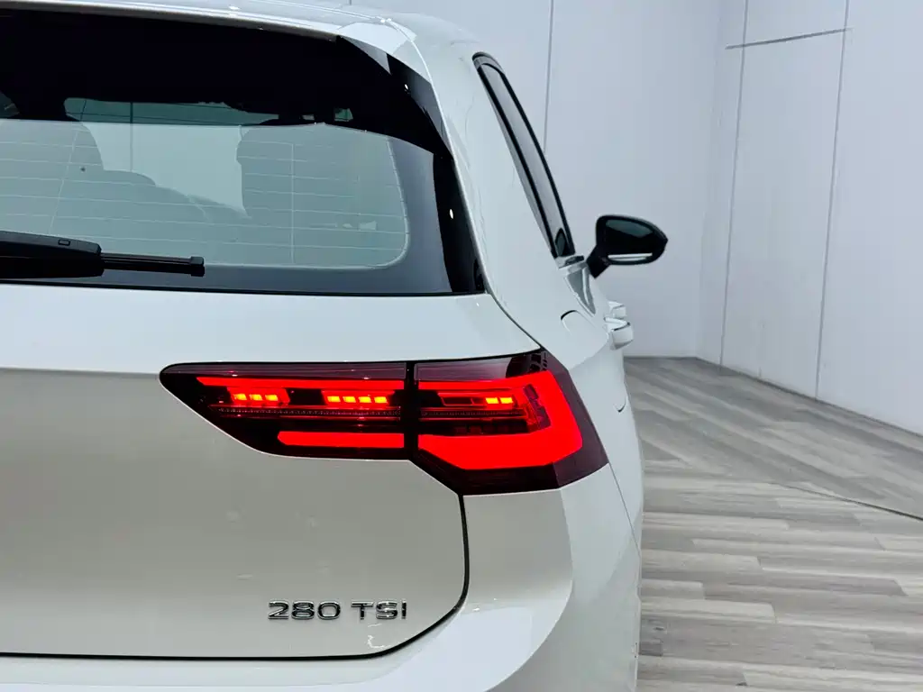 Golf 2023 Facelift 280TSI DSG R-Line Lite